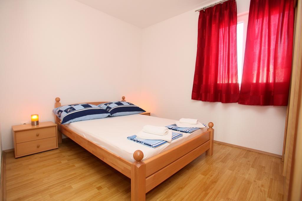 Apartments Villa Karlo Kastela Dış mekan fotoğraf