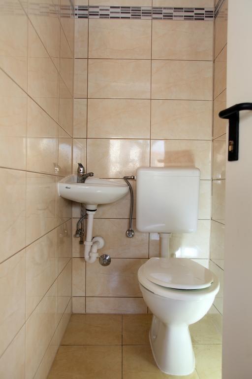 Apartments Villa Karlo Kastela Dış mekan fotoğraf