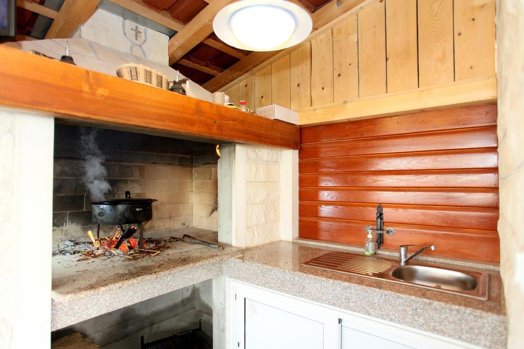 Apartments Villa Karlo Kastela Dış mekan fotoğraf