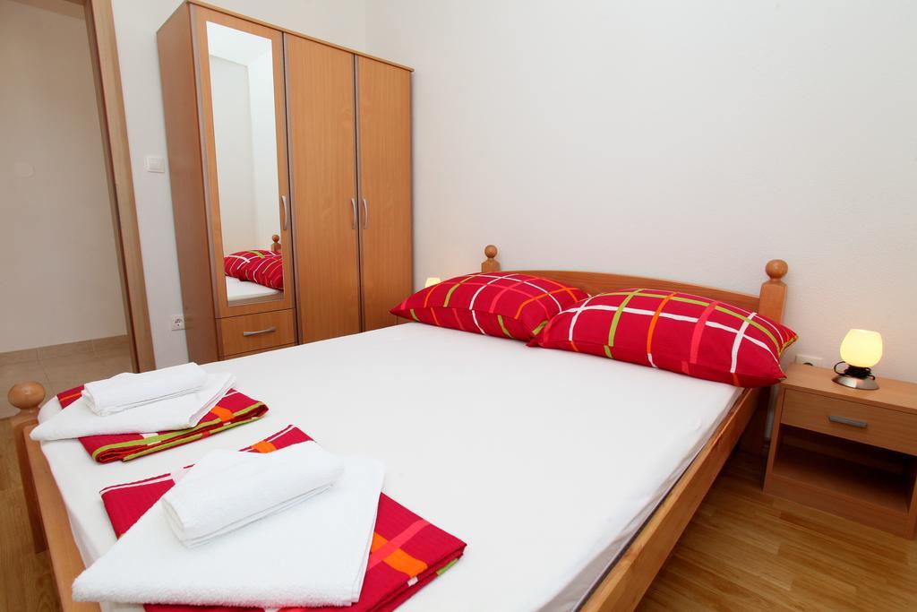 Apartments Villa Karlo Kastela Dış mekan fotoğraf
